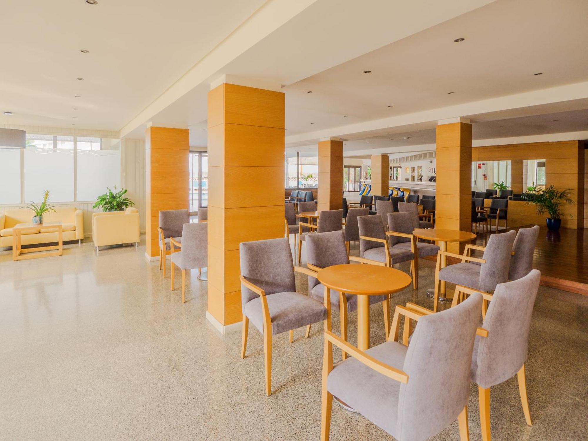 Hotel Santa Maria Playa Cala Millor  Exterior photo