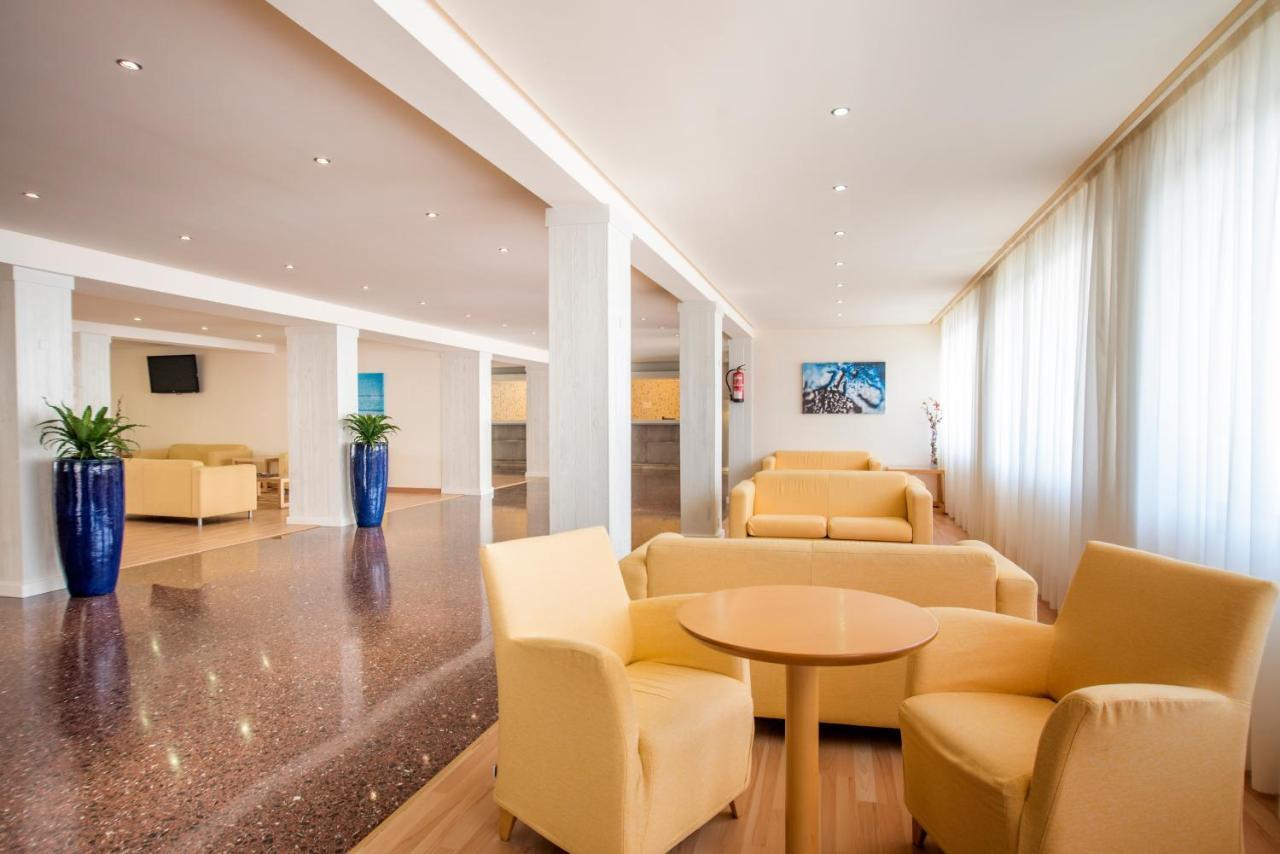 Hotel Santa Maria Playa Cala Millor  Exterior photo